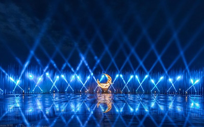 夜經(jīng)濟，燈光下的城市生命力