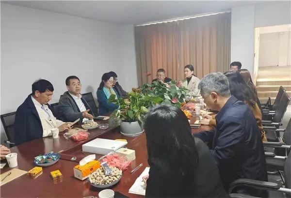 “大理元想”吹響國家級鄉(xiāng)村振興集結(jié)號，信達(dá)電通董事楊敏出席研討會(huì)